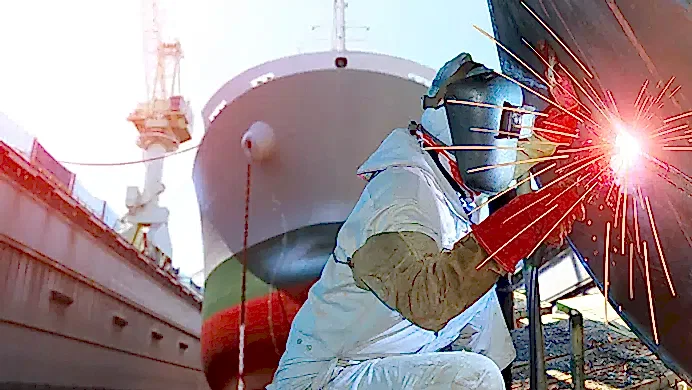 Kimya, Gemi ve Ağır Sanayi Sektörü İçin Yüksek Performanslı Paslanmaz Çözümler